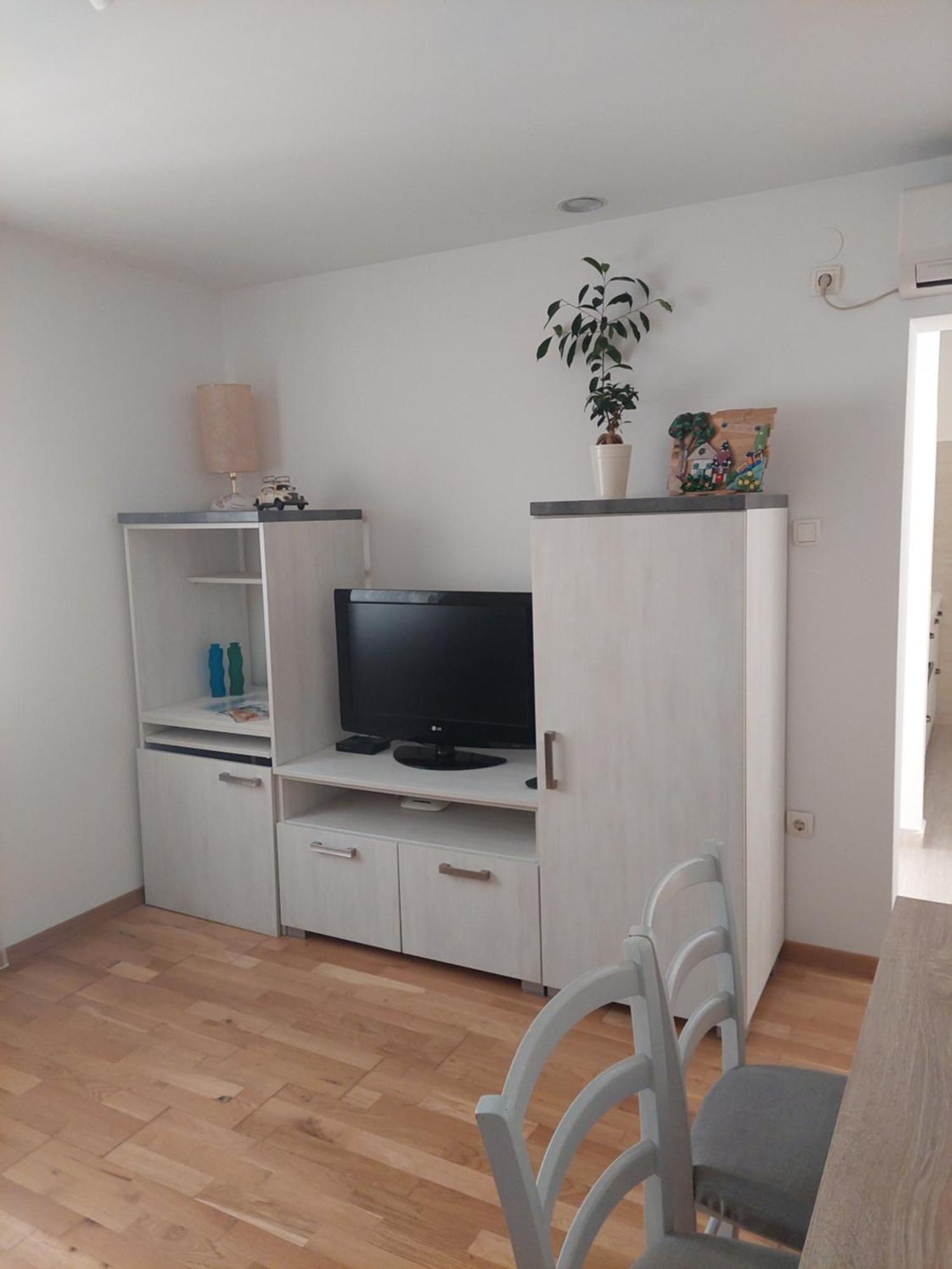 Apartman Zara Apartment Bagian luar foto